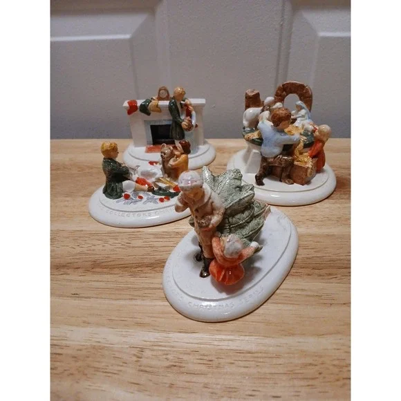 Sebastian Miniatures Christmas Themes Lot Of 4 Collectors Christmas Series - Picture 6 of 10